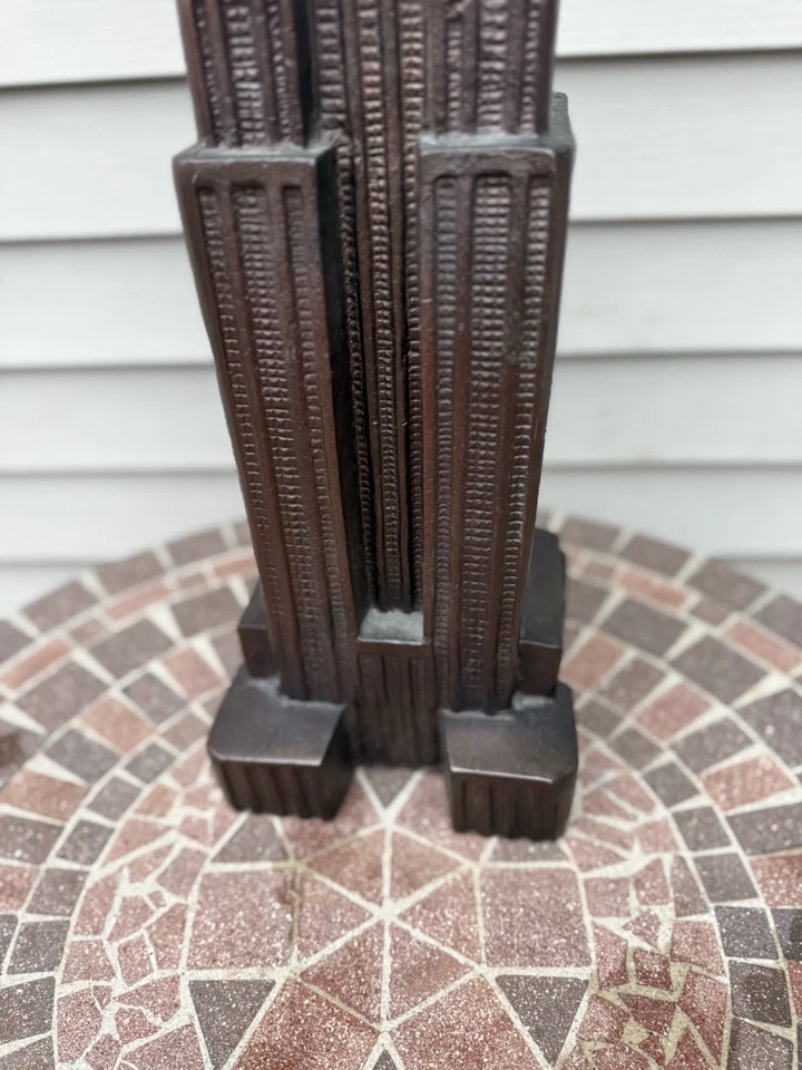 "Estatua de metal modelo Art Deco Empire State Building grande de colección de 22""" Foto 3 de 4
