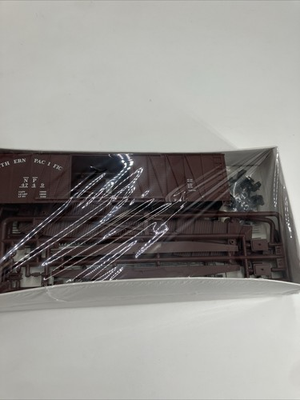 #ad #ad Walthers HO Northern Pacific NP #4912 50#x27; DD OB Auto Box Car Kit 932 5853 C $7.95