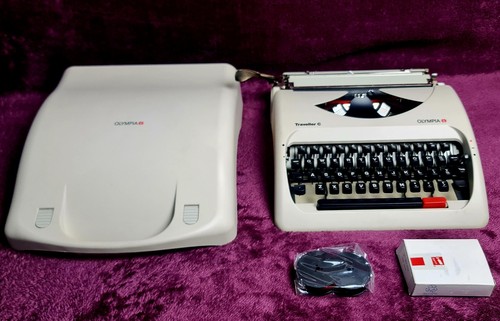 Olympia Traveller C Portable Typewriter 1995 with Case And New Ribbon VGC - Picture 11 of 11