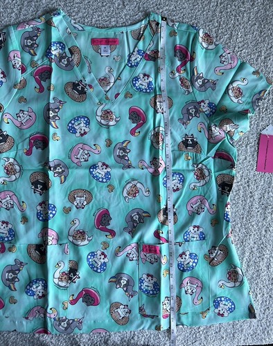 Koi Betsey Johnson Scrub Top Women’s 2X Green Pool Pawty Cat Dog Nursing Medical - Picture 7 of 11
