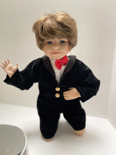 Seymour Mann Vintage Boy Porcelain Doll - On Knees black velvet suit Red Bowtie - Picture 7 of 11