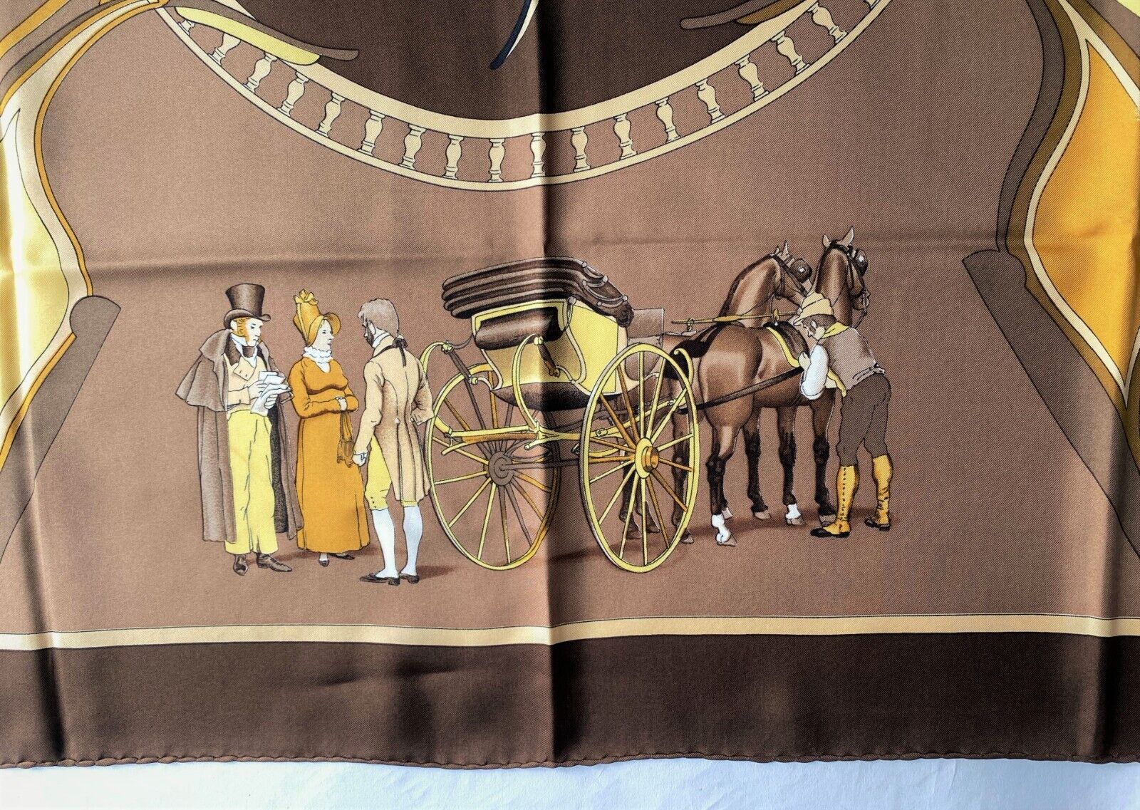 HERMÈS  Carrosserie  brown silk scarf Vintage - carré 90 cm