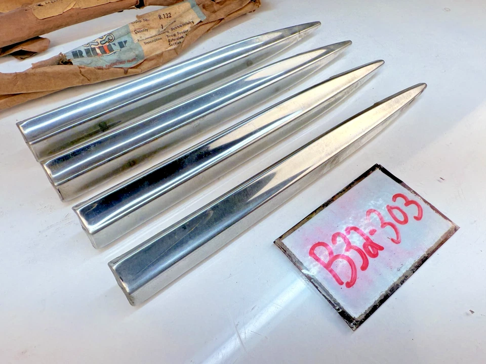 (1) NOS 1946 - 1948 BUICK SUPER & ROADMASTER SPEAR MOLDING TRIM 1328943 B32-303 Foto 4 de 4
