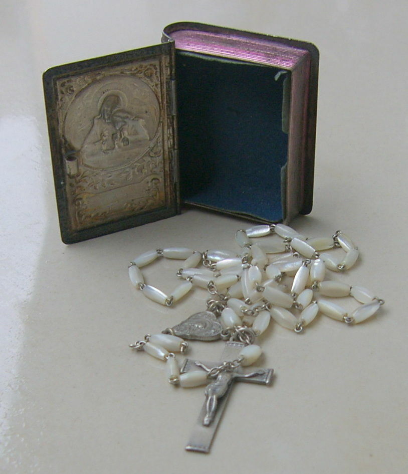 Rosenkranz in Art Deco Schatulle 1.heiligen Kommunion alt, vermutlich 30er Jahre