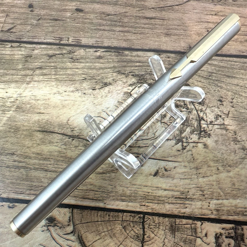 PARKERPL FOUNTAIN PEN NIB:F VINTAGE BLACK SILVER MADE IN U.S.A WITH BOX A362 - Image 3 of 4