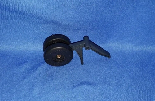 1983 GI JOE ARAH SKYSTRIKER JET RIGHT REAR LANDING GEAR PART ACCESSORY