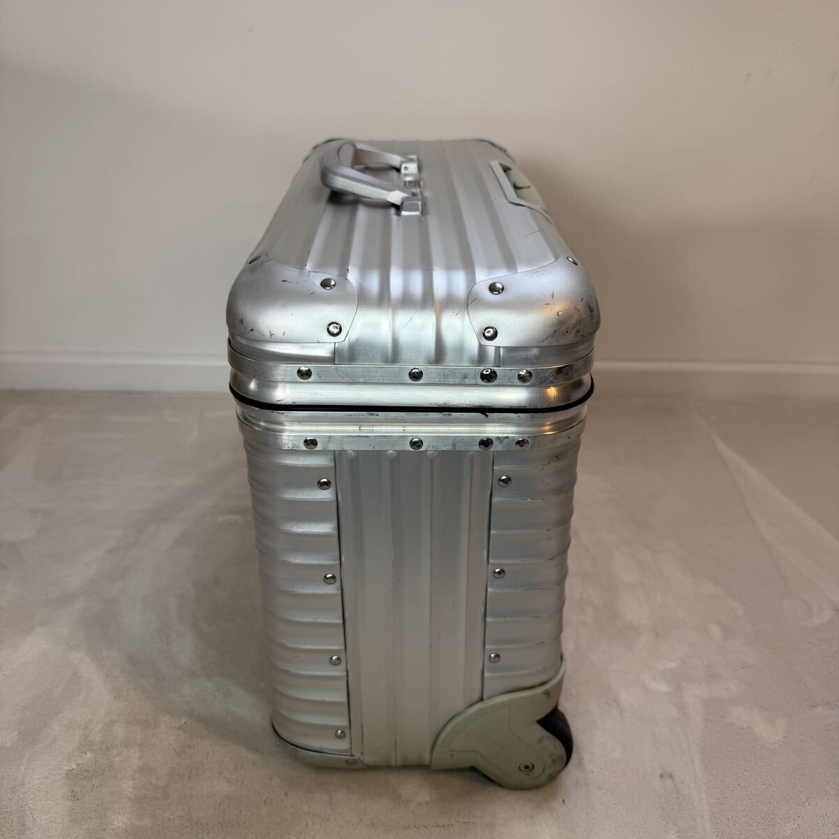 RIMOWA Lufthansa TOPAS 940.50 PILOT 廃盤2輪 Rimowa Lufthansa Topas Pilot Trolley Silver 2 wheels Carry Case