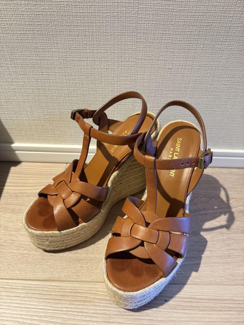 シューズ・サンダルその他 Saint Laurent Brown shiny leather wedges Saint Laurent Wedge Sole Sandals Brown Tanned Leather Size