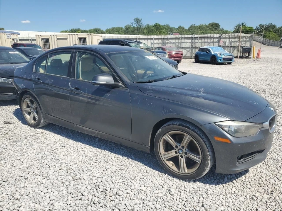 (LOCAL PICKUP ONLY) Fuel Tank Plastic Fits 12-18 BMW 320i 2529554 Foto 4 de 4