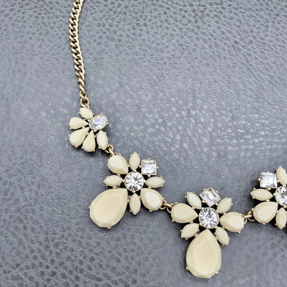 J.Crew женщин заявление ожерелье цветочный со стразами слоновой кости каплевидный золотой тон - Изображение 4 из 4
