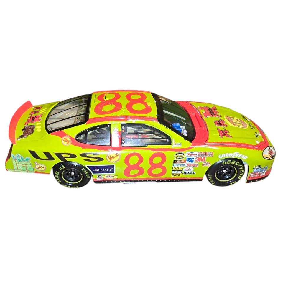 Action Dale Jarrett UPS Store Toys For Tots 1/360 Diecast Car escala 1:24  Foto 3 de 4