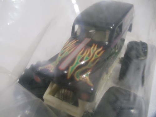 New Sealed Bag 20th Anniversary Grave Digger 1:64 Diecast 2002 Hot Wheels Rare - Picture 7 of 11