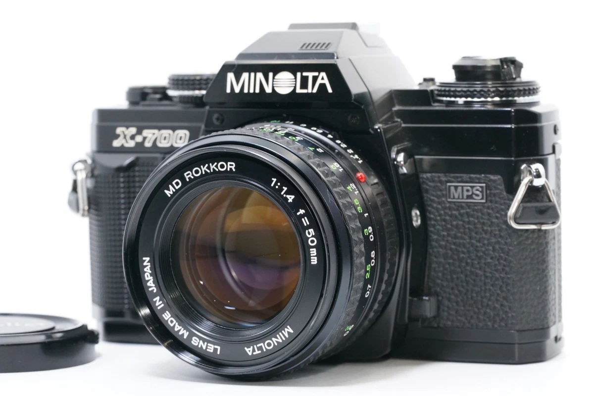 Appareil photo Konica AUTOREFLEX 35mm avec objectif 52 mm f1.8/Konica