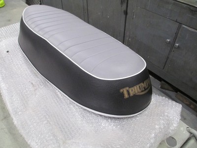 NOS 350 500 650 SITZ T100 T120 5TA BONNEVILLE 1965 - 1975 SCHEUNEN GARAGENFUND
