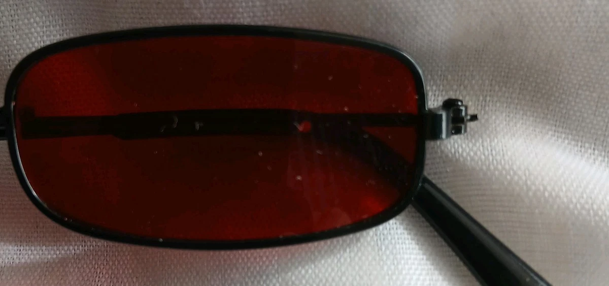 Vampiro gótico diablo ozzie gafas rojas especificaciones Halloween disfraz festival accesorios