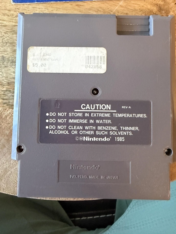 BurgerTime Nintendo NES Cartridge with Manual Data East Made in Japan Arcade - Image 4 of 4