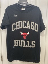 Vintage 90s Pro Player Chicago Bulls T-Shirt Size Medium USA Made Single Stitch