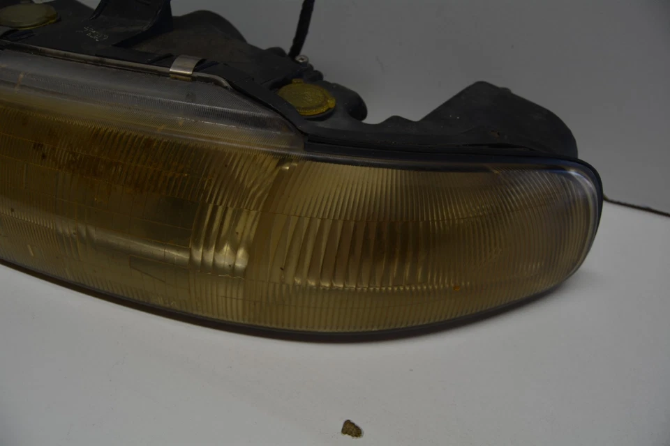1992-1995 MAZDA 929 FRONT LEFT DRIVER SIDE HEADLIGHT OEM, 114-58304L - Image 3 of 4