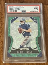 2019 Panini Prizm Rookies Daniel Jones #302 Green Scope Prizm /75 (RC) PSA 9