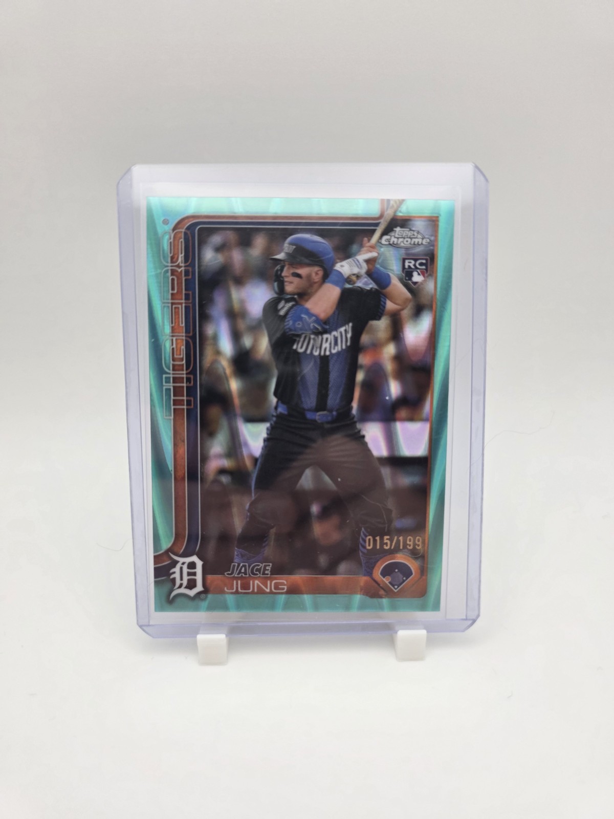 2025 Topps Chrome - Jace Jung #225 Aqua RayWave Refractor /199 (RC)