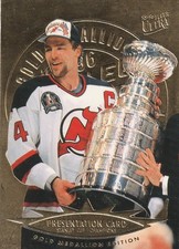 SCOTT STEVENS 1995-96 ULTRA FLEER GOLD MEDALLION.- PRESENTATION CARD