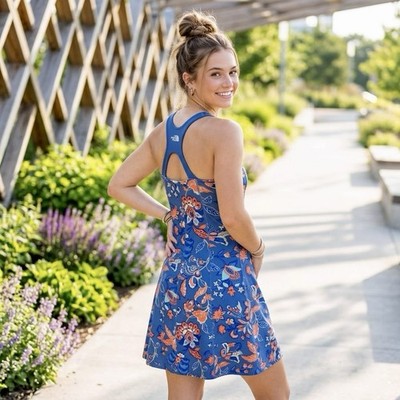 The North Face XS Blue Paisley Floral Athletic Dress Built-in Bra Racerback EUC