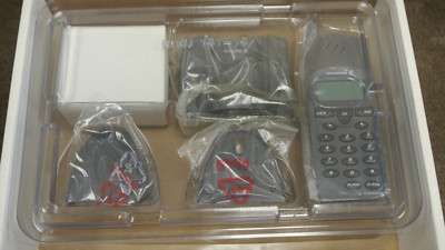 Ericsson Cybergenie DG200 Cordless Handset Phone w/ Charger Base and AC Adapter 