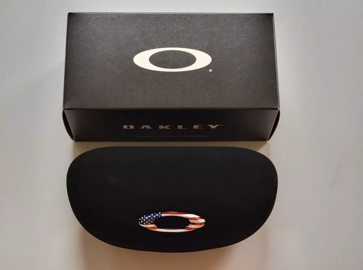 Oakley top vault usa