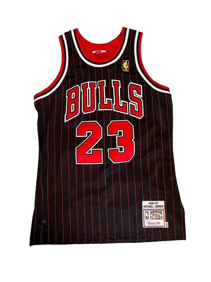 Michael jordan hotsell black jersey