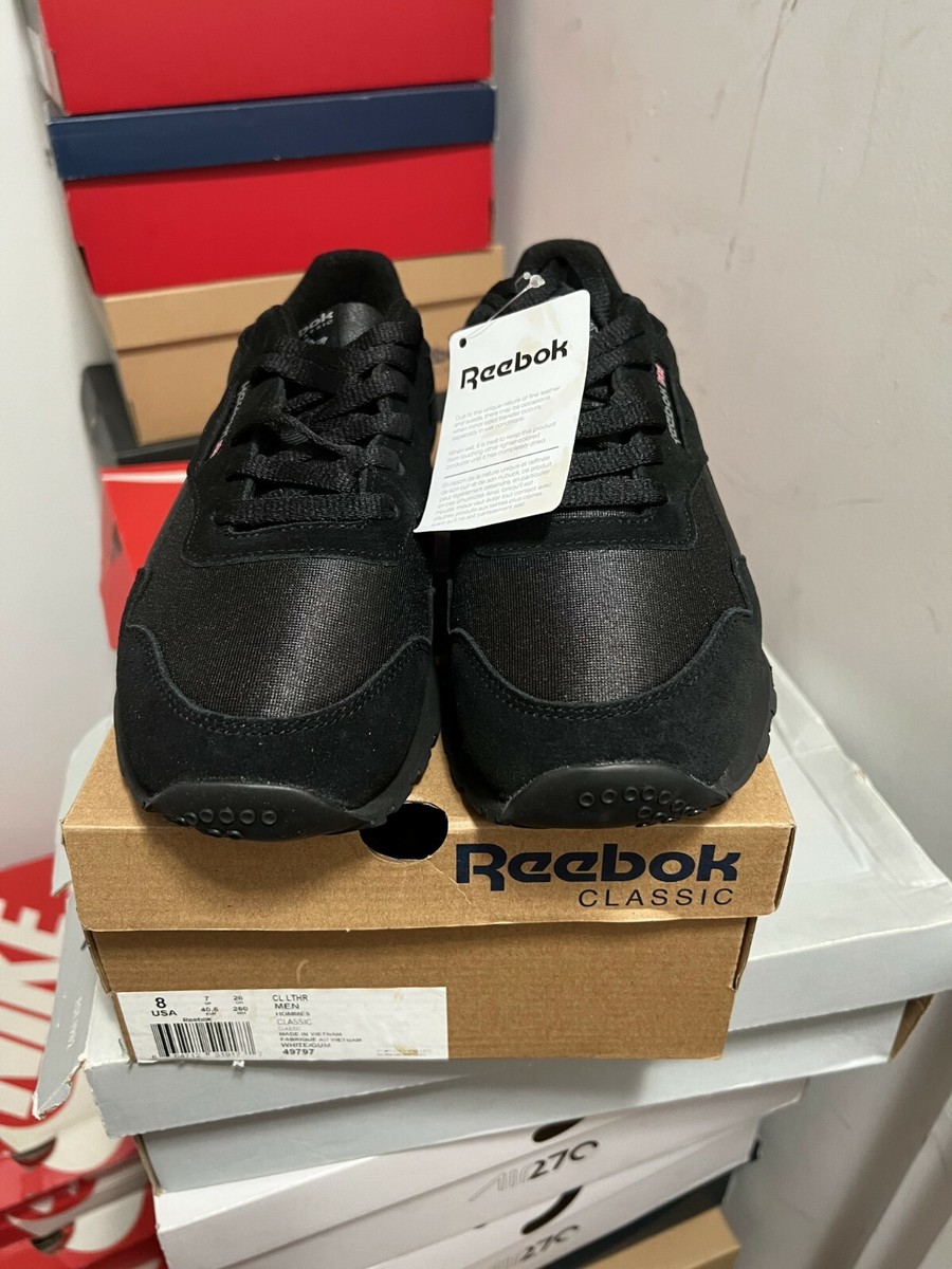 J*n様 【格安】Reebok CLASSIC LEATHER PLUS　GV8 J*n様 【格安】Reebok CLASSIC LEATHER PLUS GV8