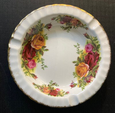 ROYAL ALBERT PORZELLAN Old Country Roses ASCHENBECHER guter Zustand