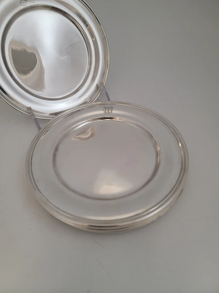 Platos de plata de ley de S. Kirk & Son Foto 3 de 4