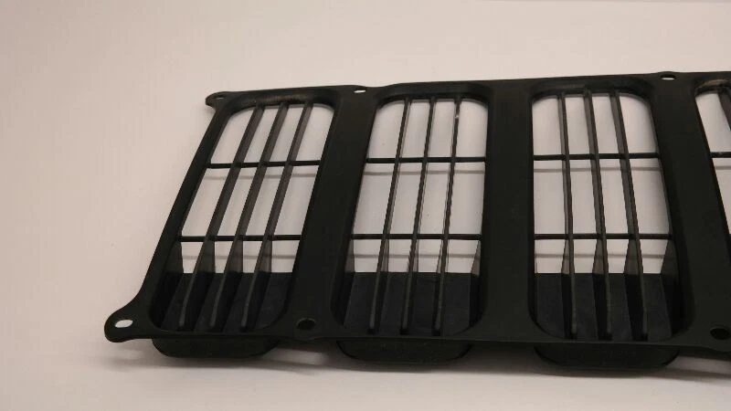 2007-10 JEEP  PATRIOT Grille  Foto 2 de 4