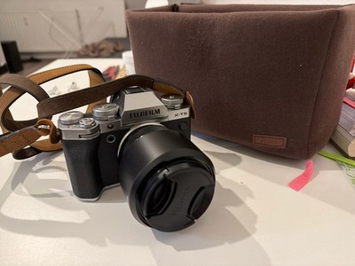 Fujifilm XT-5 silber + XF 33mm F1.4 R LM WR neuwertig