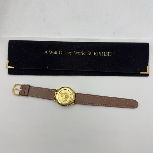 A Walt Disney World Surprise Spring Loaded Brown Leather Gold Tone Watch Case - Picture 2 of 8