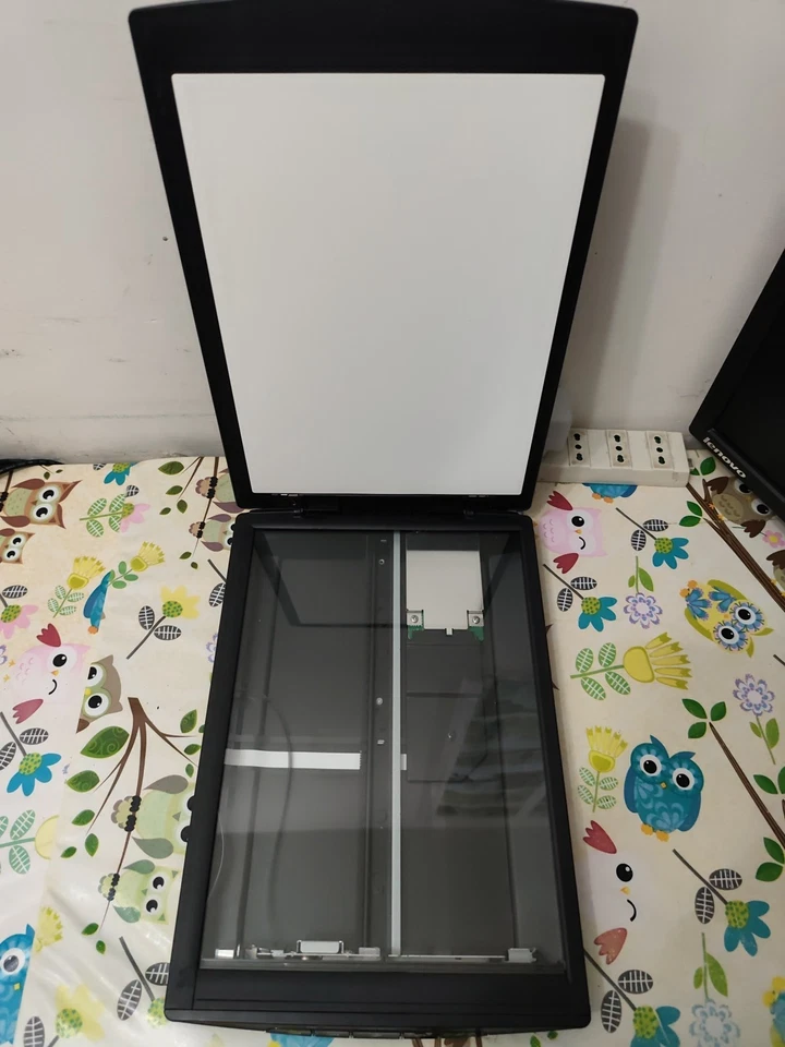 SCANNER. - CANON/CanoScan LiDE 220/ Flatbed Scanner - Immagine 2 di 4