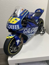 Minichamps 1/4 YAMAHA YZR-M1 VALENTINO ROSSI #46 MotoGP 2004 Limited Edition