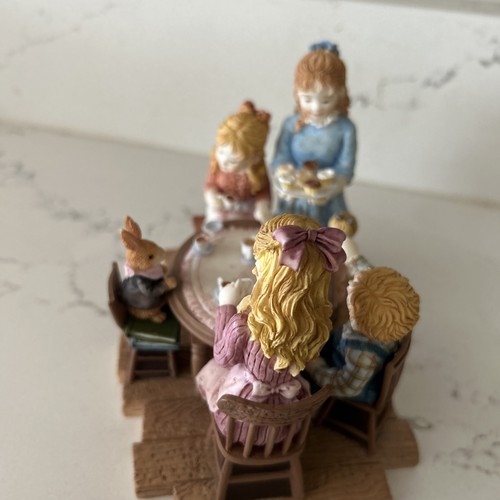 Lefton 1999 Corgi Cottage “Afternoon Tea” Figurine 12268 - Picture 2 of 10
