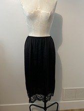 VASSARETTE 11-105 Black Midi 28" Half Slip Size M USA Nylon