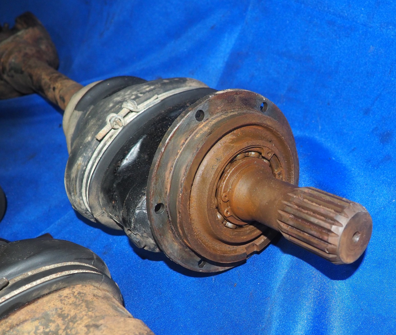 1965-1980 Rolls Royce Silver Shadow T1 T2 Pair of Rear Axle Shafts *For Parts*