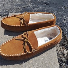 Minnetonka Men display picture 1