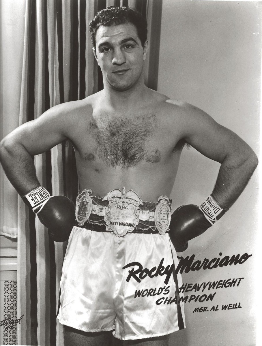 ROCKY MARCIANO 8X10 PHOTO BOXING PICTURE CLOSE UP WITH BELT