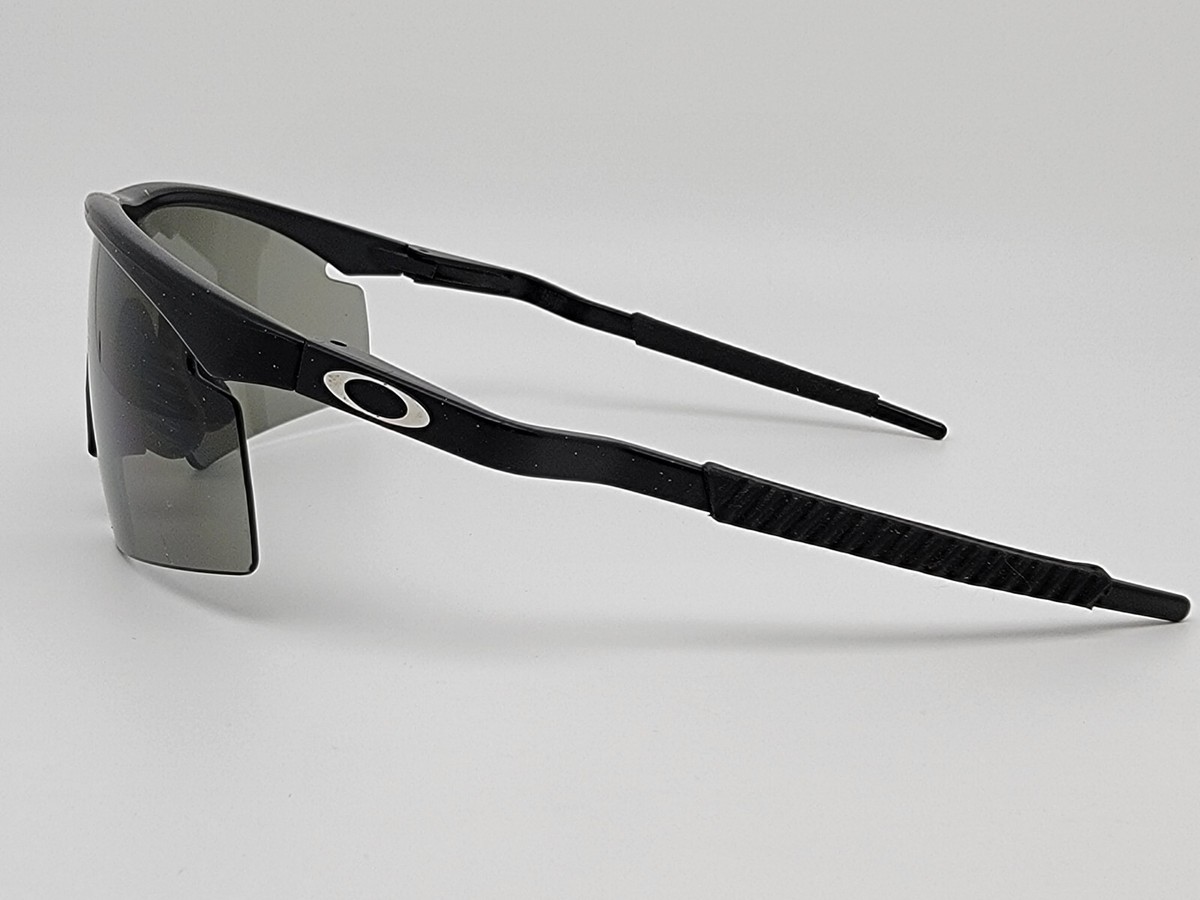 Oakley 06-556 M Frame Gen 2 Black Frame Grey Strike Lens