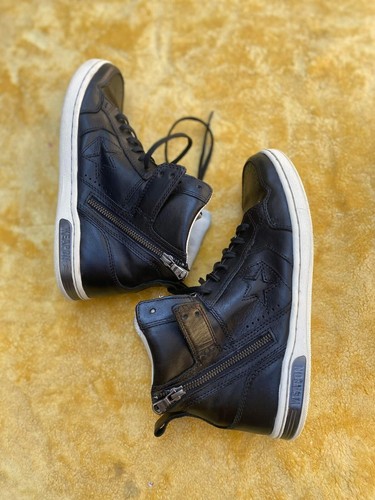 john varvatos weapon