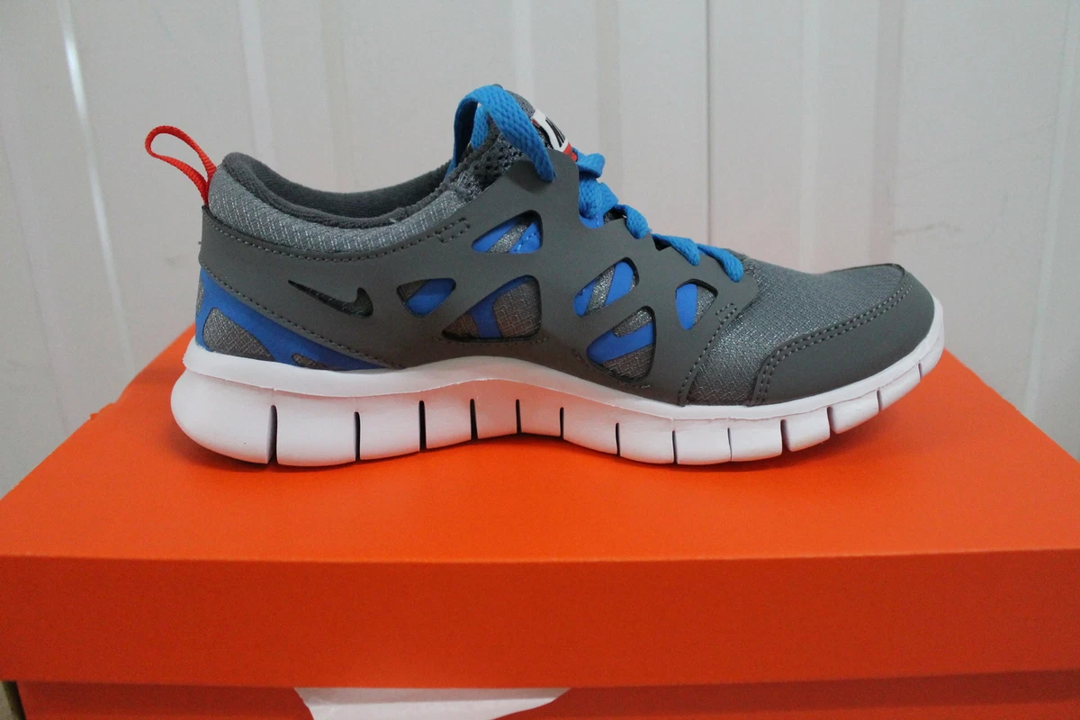 Blue nike top running trainers