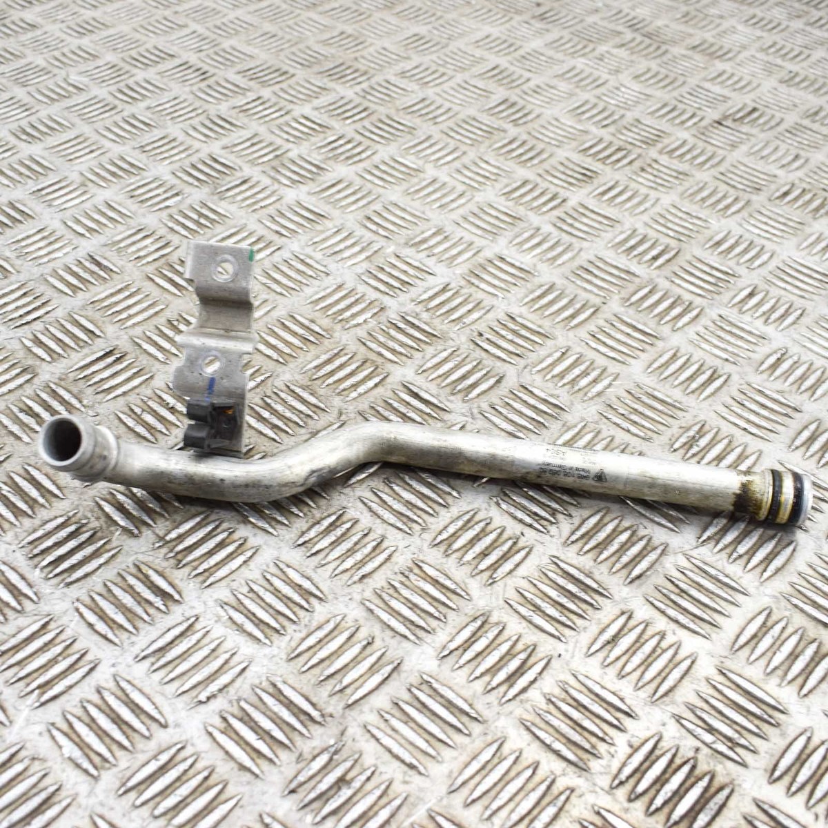 PORSCHE MACAN 95B Coolant Tube 946.106.069.60 94610606960 3.6 P 