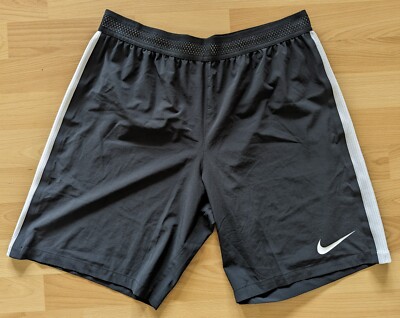 Nike DriFit Shorts Laufshorts Sportshorts Crossfit Outdoor schwarz L Herren