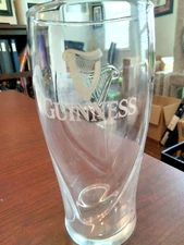 Guiness Beer Pint Glass, Clear Glass W/ Guiness Logo&Raised Harp Logo