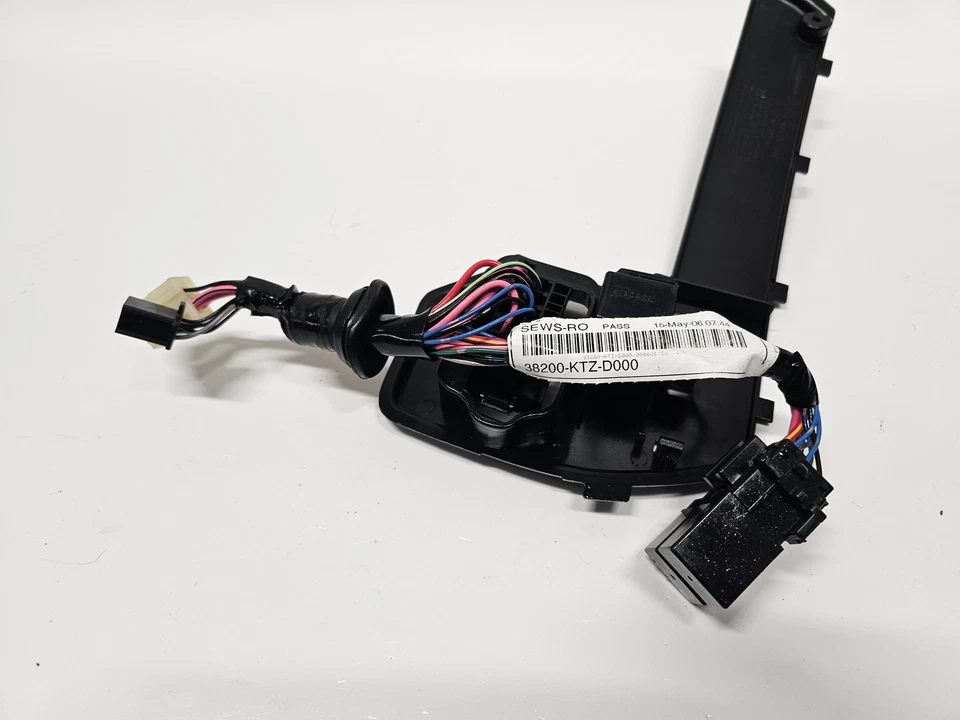 Honda PS PES 125 150 38200-KTZ-D000 caja de fusibles plástico - Imagen 3 de 4