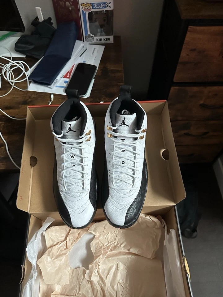 Jordan Retro 12 Taxi DS Talla 12 Foto 3 de 4